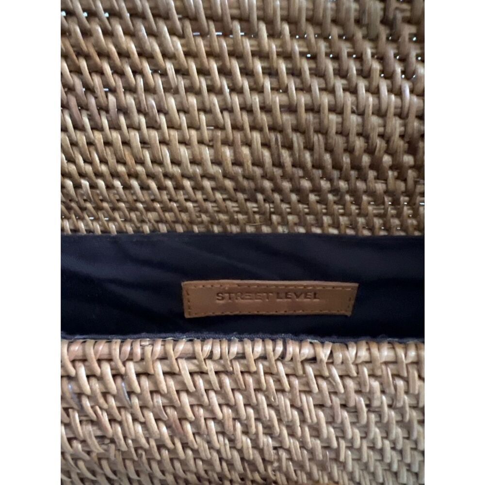 🆕 Street Level Rattan Crossbody Bag - Picture 2 of 4